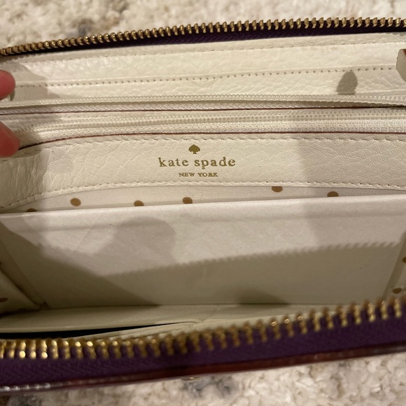 Kate Spade Wallet 💜 - Picture 4 of 6